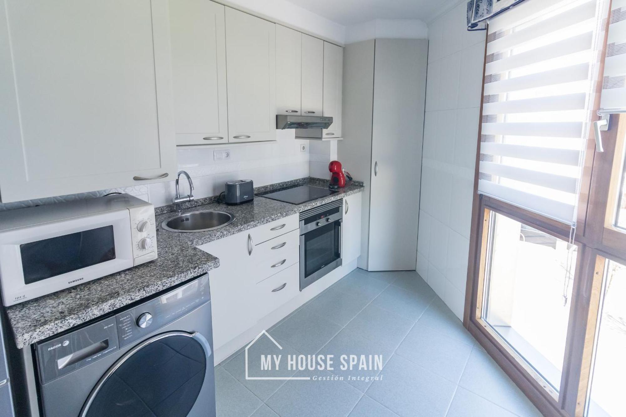 Myhousespain - Playa De Poniente, Con Vistas Al Mar Y Parking Gratuito Хихон Екстериор снимка